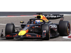 Red Bull RB21 #1 MAX VERSTAPPEN 2025