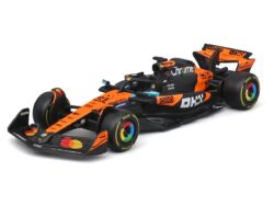 Mclaren MCL39 #81 Oscar Piastri 2025 1:43