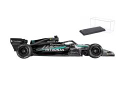Mercedes F1 W17 2026 - #63 George Russell (UK) - Hard case + helmet