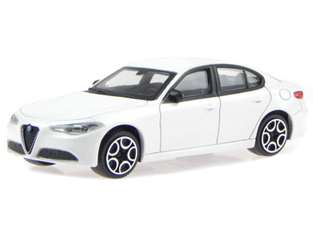 Alfa Romeo Giulia 2016 1:43 wit