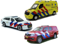 VW AMAROK BRANDWEER (NL) - VW CRAFTER AMBULANCE (NL) - Audi A6 - POLITIE (NL) - 3 CAR SET